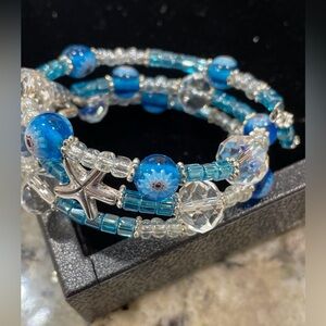 ✔️✔️ Dazzling Turquoise and Clear Crystal Bracelet